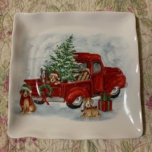 Beautiful Iconic red truck Christmas plate